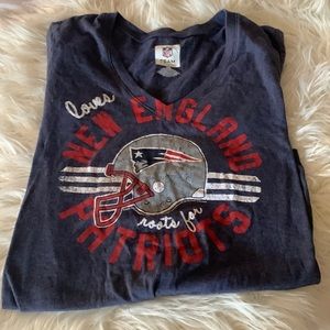 Women’s NE Patriots T-Shirt - M